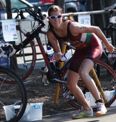 Triatlon: Fuchs Renáta a kerékpározás után rajtol a futásra